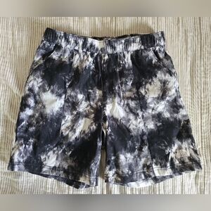 The North Face Class V Pull-On Shorts Mens Small 6" Black White Tie-Dye Print